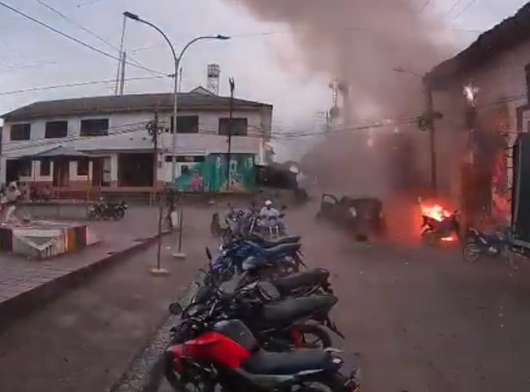 Ataques con motobombas dejaron dos muertos y 15 heridos en Colombia