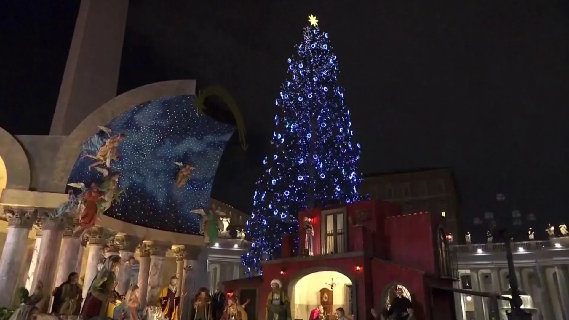 El Vaticano dio la bienvenida a la Navidad con encendido del árbol y el pesebre