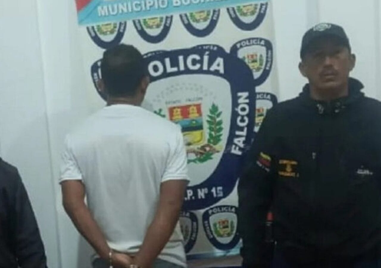 Profesor fue detenido en Falcón por presunto acoso sexual a cuatro estudiantes