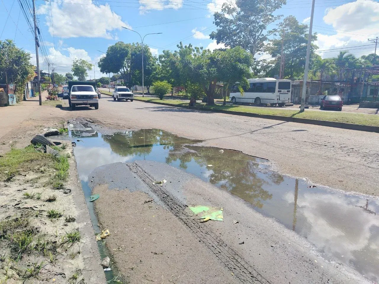 MONAGAS | Conductores de Maturín exigieron reparación de la avenida José Antonio Páez