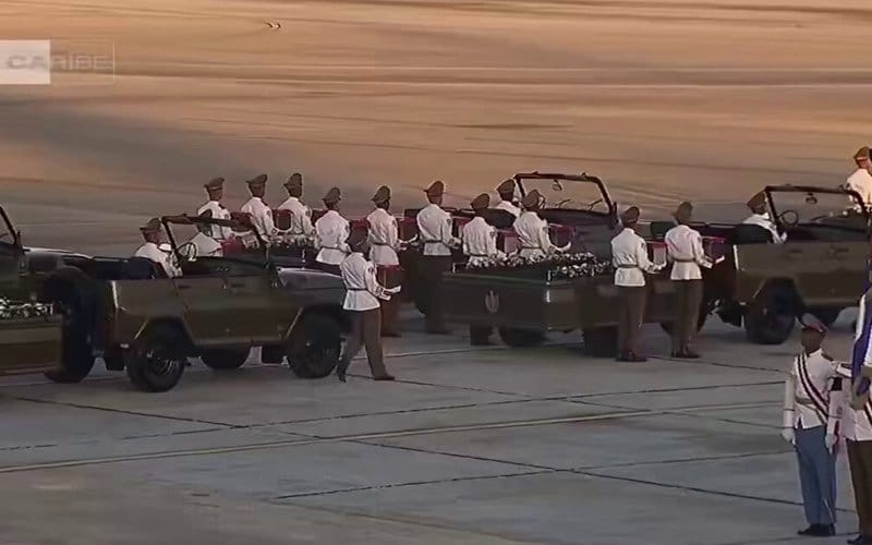 Llegaron a La Habana los restos de los 32 militares cubanos fallecidos en Caracas