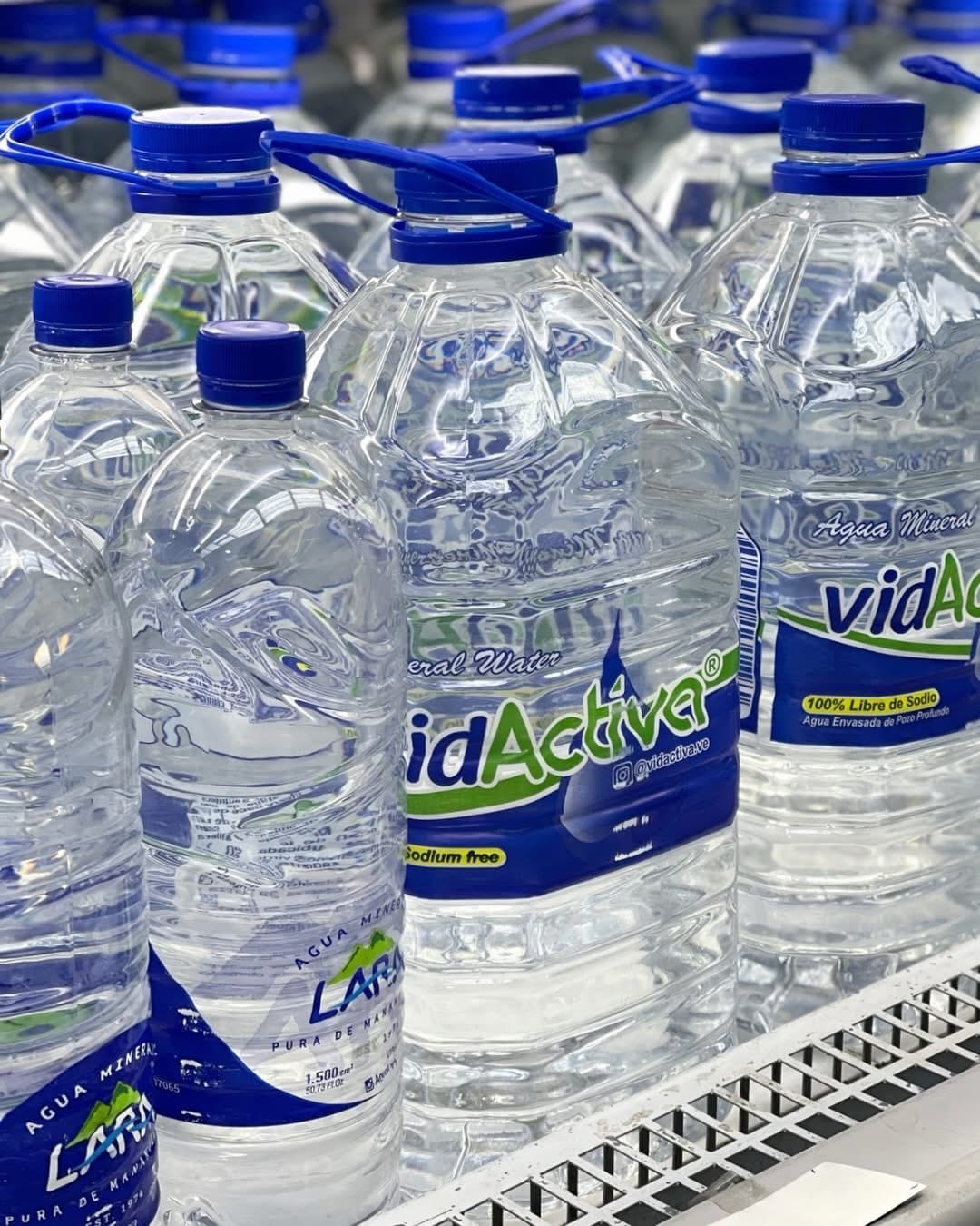 SUCRE | Entre 3 y 13 dólares cuesta el agua de distintos litrajes en supermercados de Cumaná