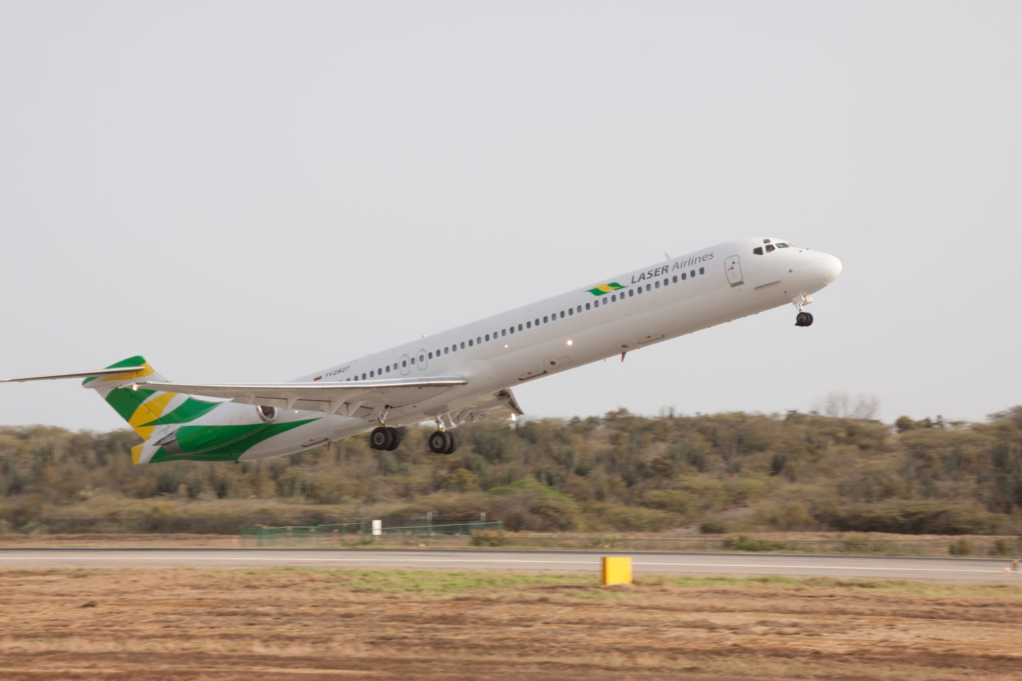 Laser Airlines prevé retomar vuelos directos hacia Estados Unidos en julio