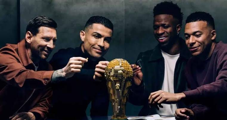 LEGO juntó a Messi, Ronaldo, Mbappé y Vinicius Jr en su nuevo comercial