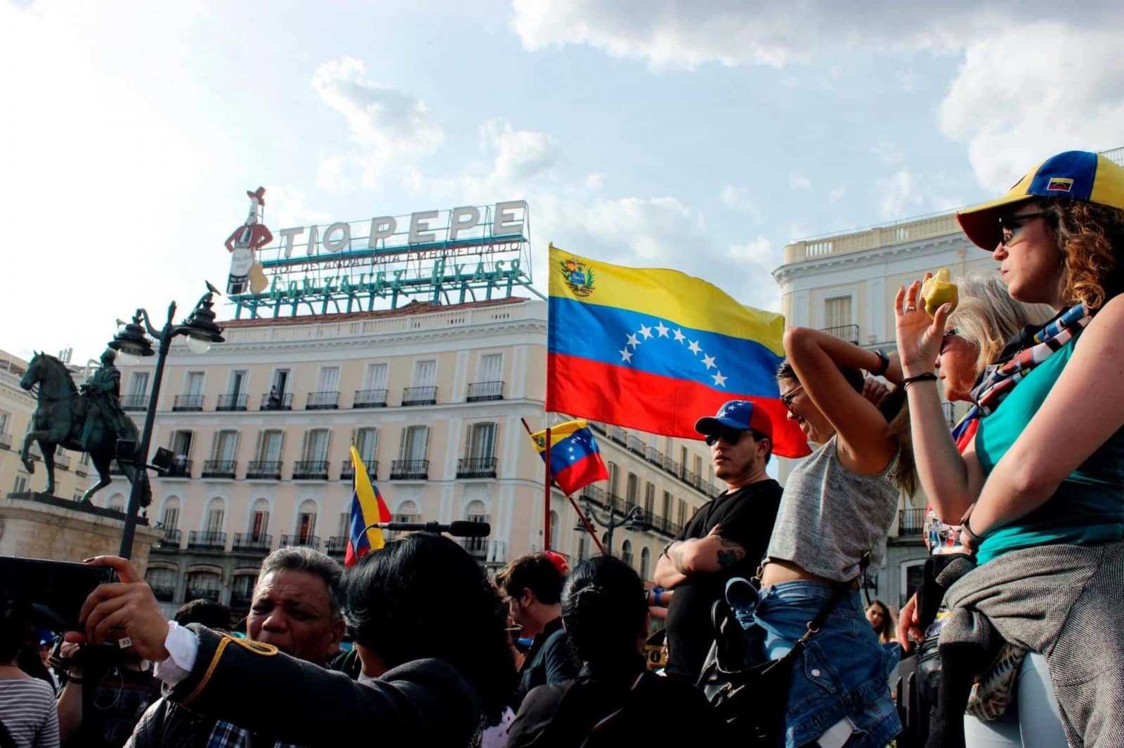 Venezolanos no podrán optar a residencia por razones humanitarias a partir de junio