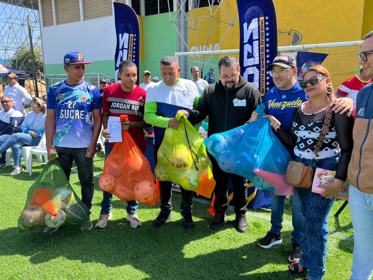 SUCRE | Gobernación de Sucre entregó kits deportivos a 45 instituciones educativas