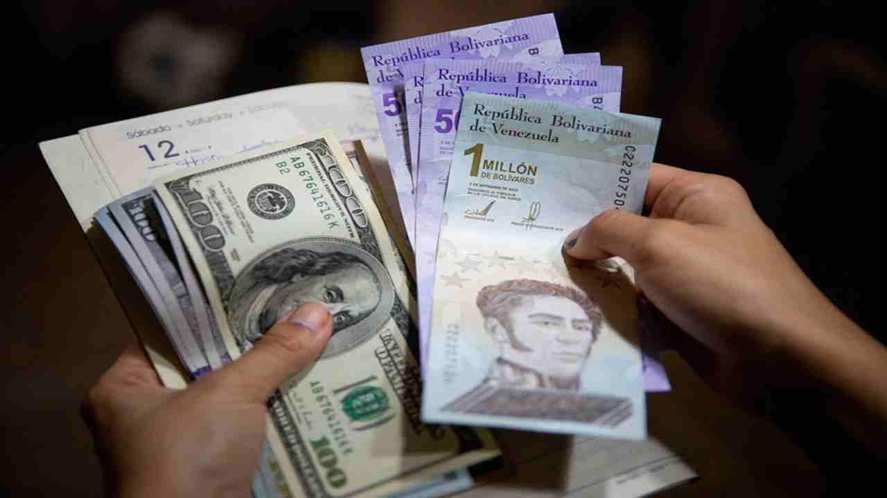 Conindustria: Sector privado fija en $240 el piso salarial para este trimestre