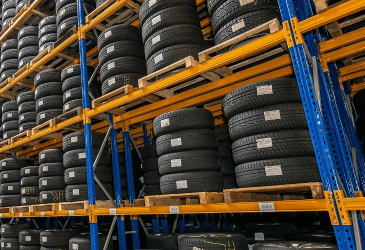 Comprar cauchos a crédito: La estrategia que reactivó las ventas del sector