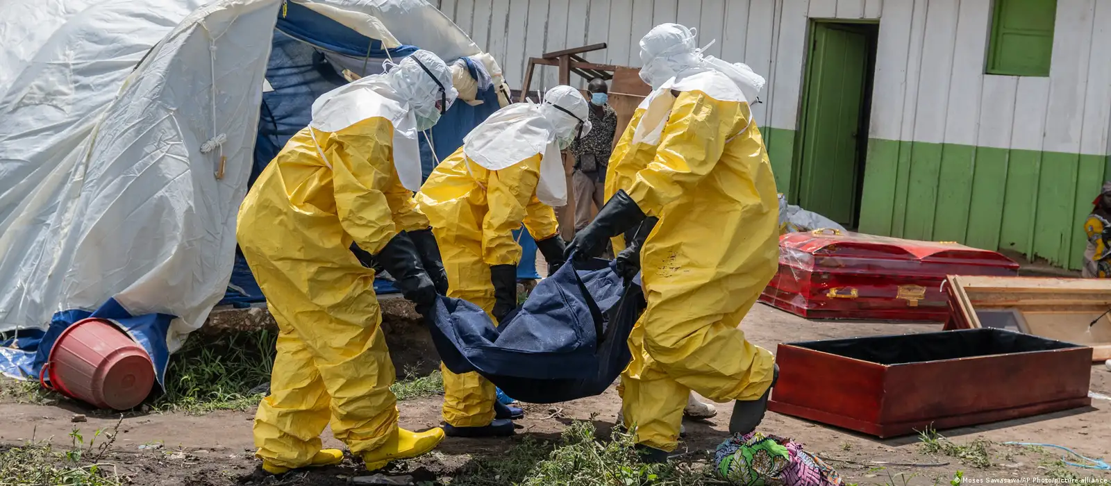Se elevó a más de 100 el número de fallecidos por brote de ébola en Congo