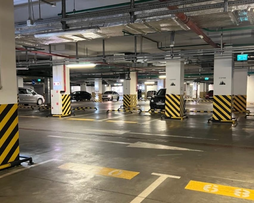 Asamblea Nacional evalúa propuestas para regular las tarifas de estacionamientos