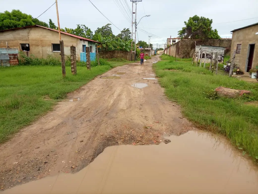 MONAGAS | Más de 400 familias de Villa Hermosa en Maturín exigieron asfaltado de sus calles