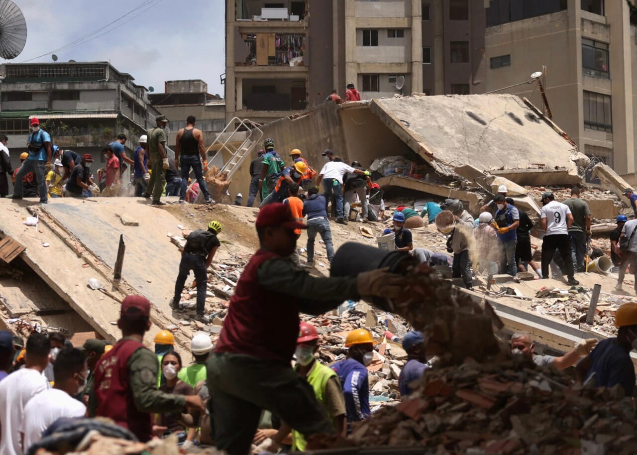 Comando Sur desplegó buques y aeronaves para apoyar labores humanitarias en Venezuela