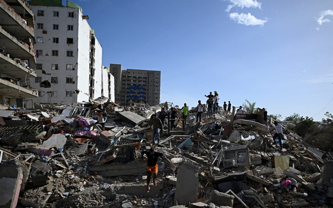 Gobierno aumentó a 235 el número de muertos y 4.300 el de heridos por terremotos