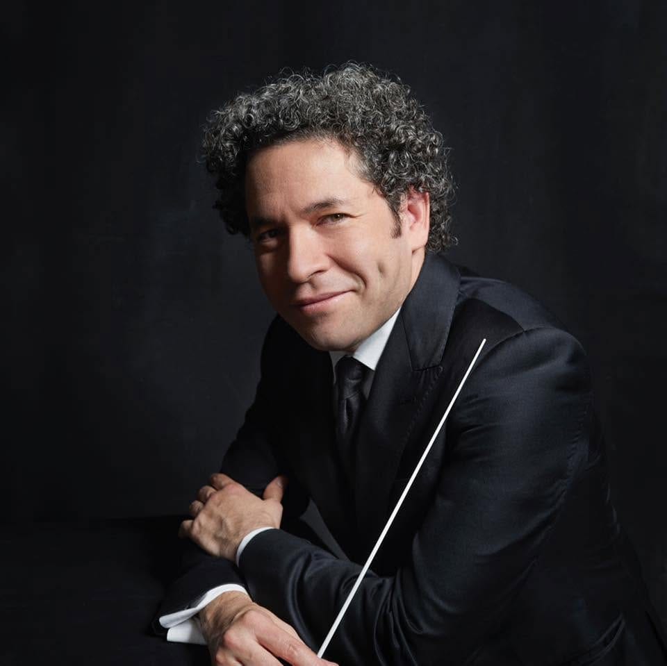 Gustavo Dudamel participará en el medio tiempo de la final del Mundial de Fútbol
