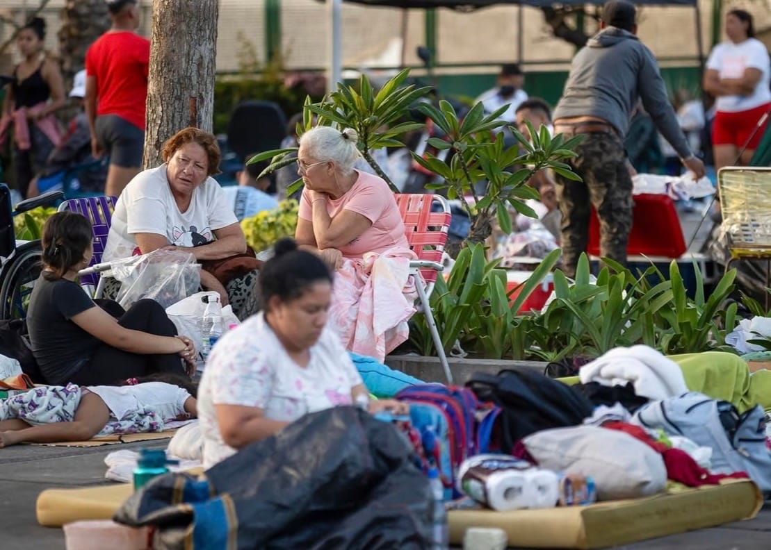 Más de 500 familias afectadas por los terremotos están resguardadas en el Parque Francisco de Miranda