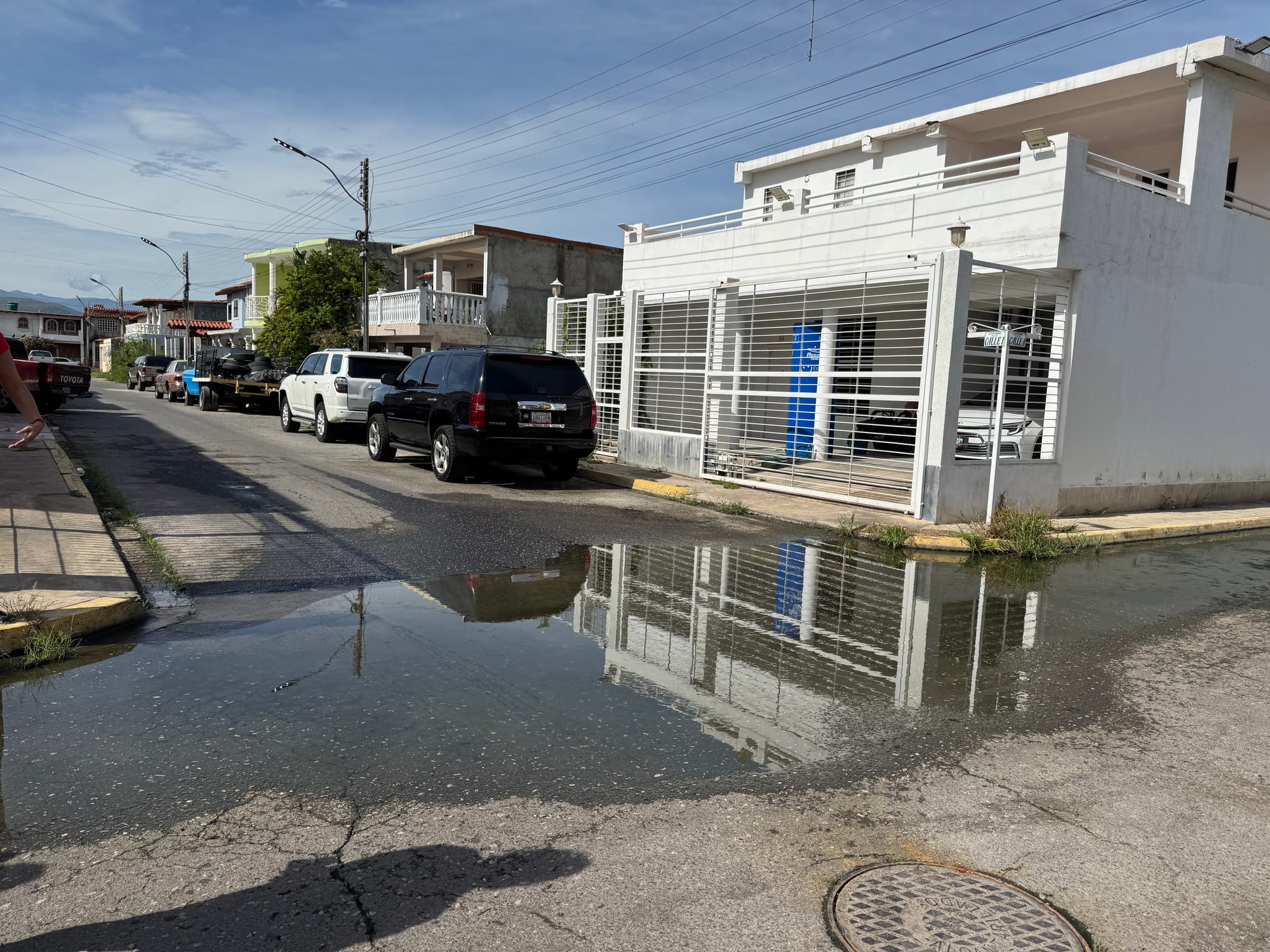 SUCRE | Vecinos de Villa Ayacucho II en Cumaná exigen soluciones al desbordamiento de aguas negras