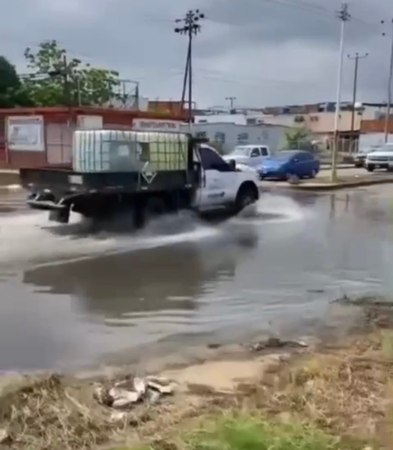ANZOÁTEGUI | Habitantes de Barcelona denunciaron desbordamiento de aguas negras en Boyacá 5