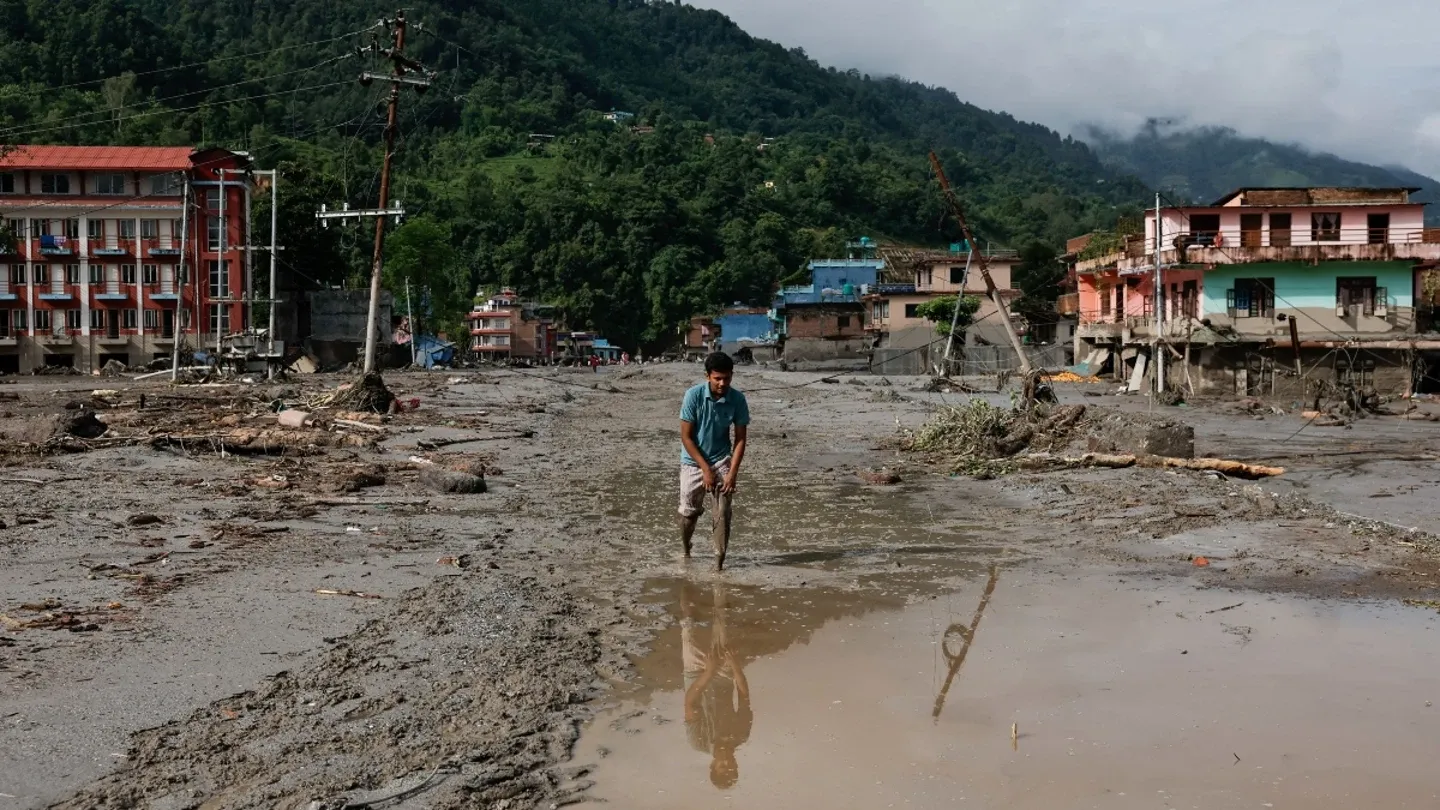 Asciende a 392 la cifra de muertos y a 1.464 los desaparecidos por la riada en Nepal y Tíbet