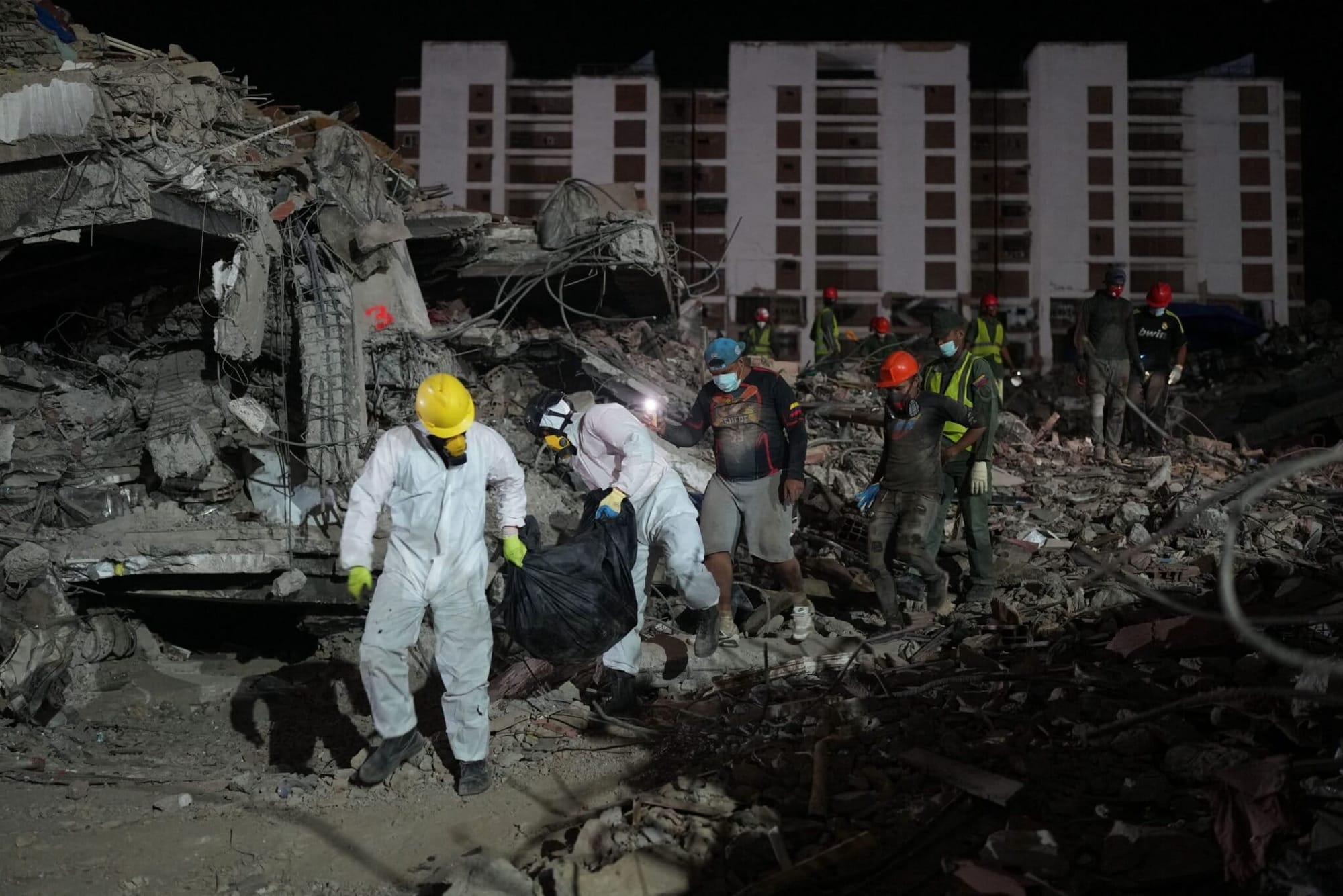 Tras dos meses de los terremotos en Venezuela: cifra de muertos subió a 6.509