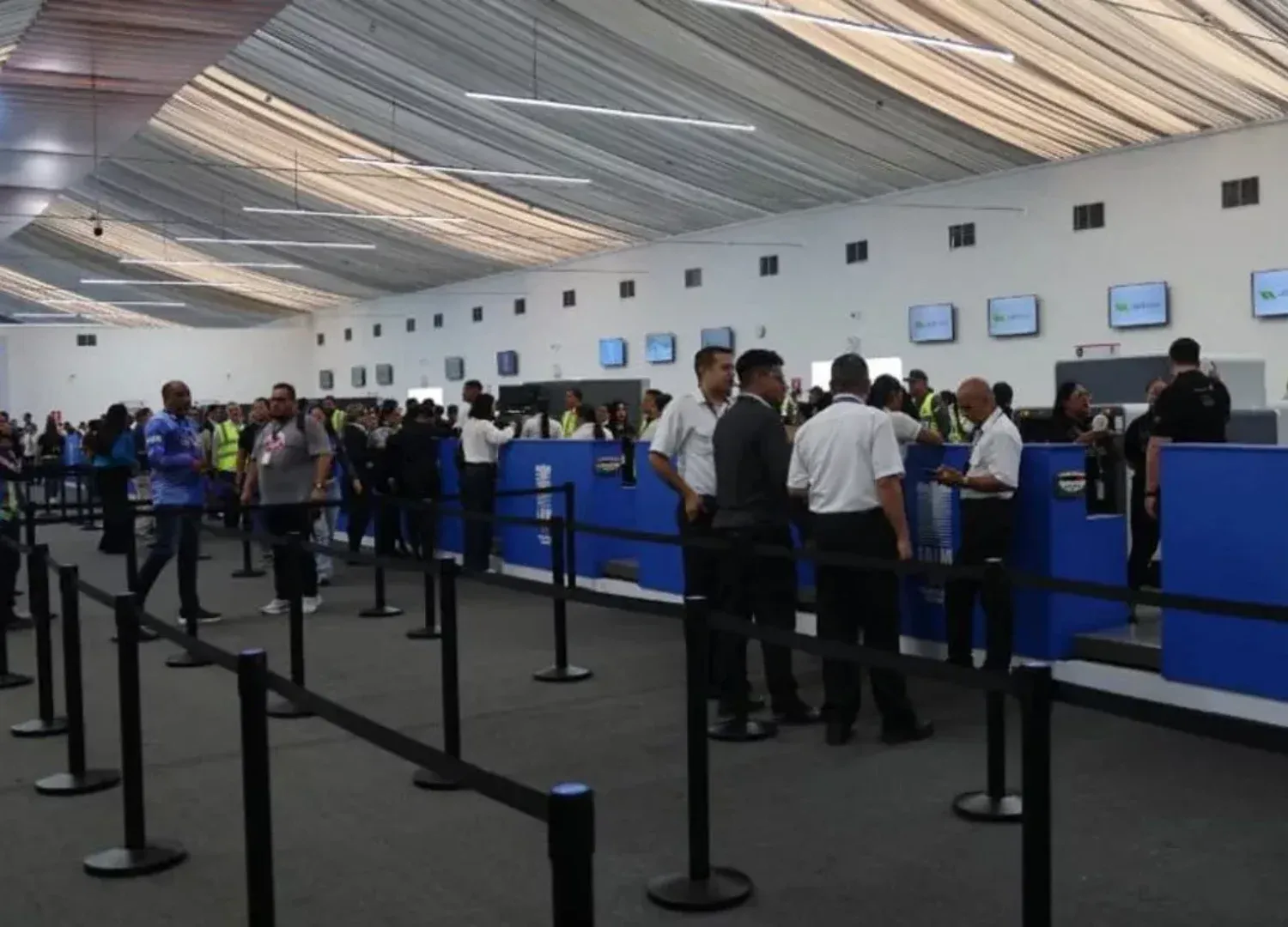 Aeropuerto de Maiquetía reanudó sus operaciones tras dos meses inoperativo