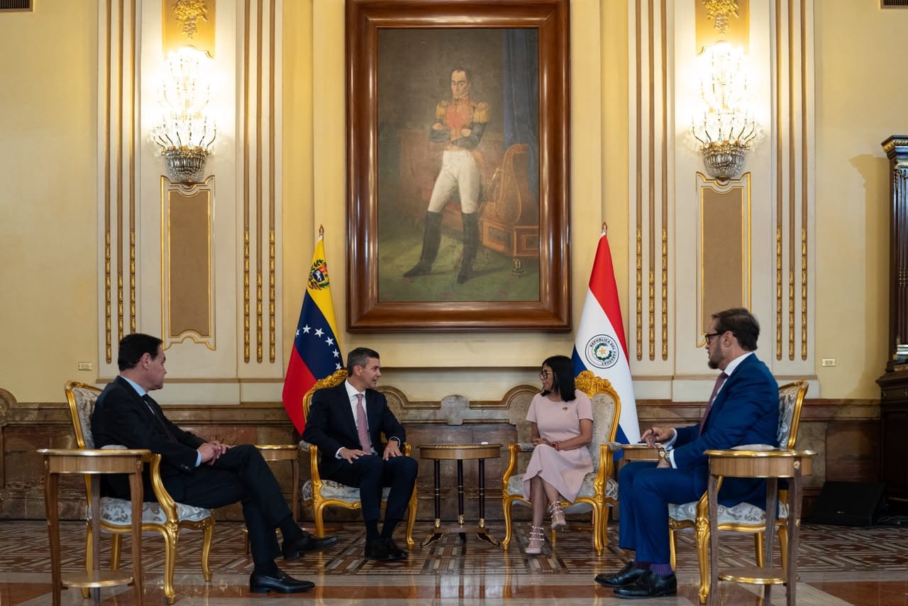 Venezuela y Paraguay firmaron acuerdo para retomar sus relaciones bilaterales