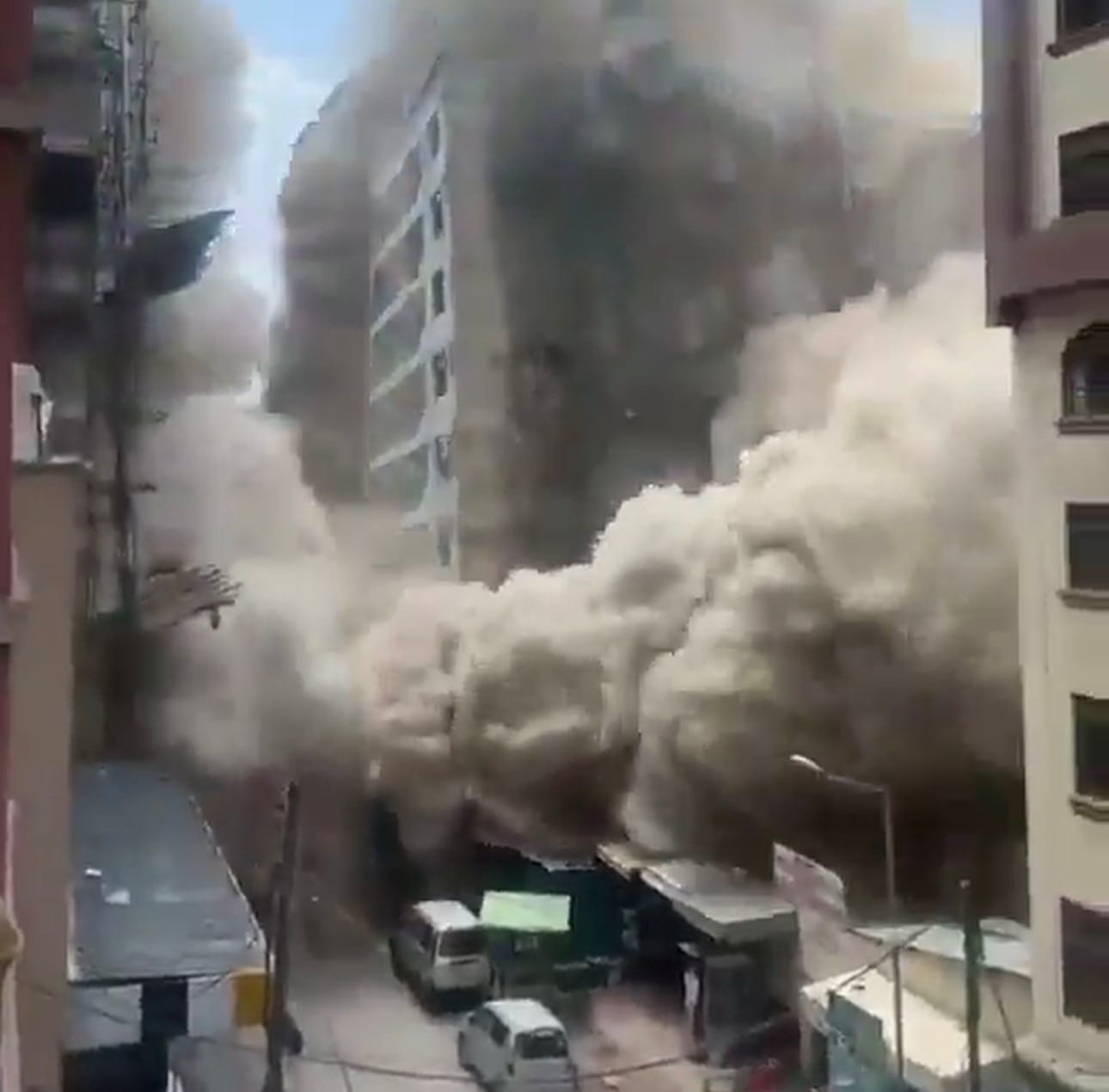 Colapsó de un edificio en Kenia genera temor por posibles personas atrapadas