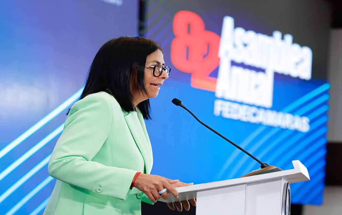 Delcy Rodríguez anunció un proyecto de reforma a la Ley del Servicio Eléctrico