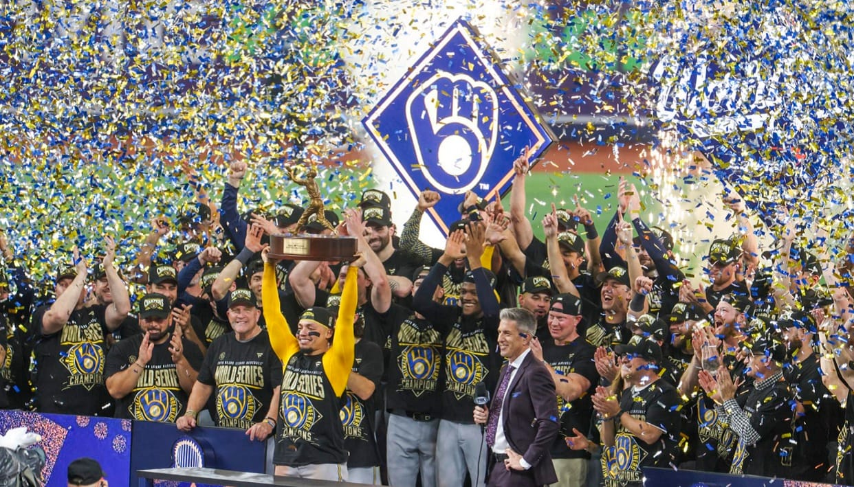 Cerveceros de Milwaukee conquistaron su primera Serie Mundial con cinco venezolanos en sus filas