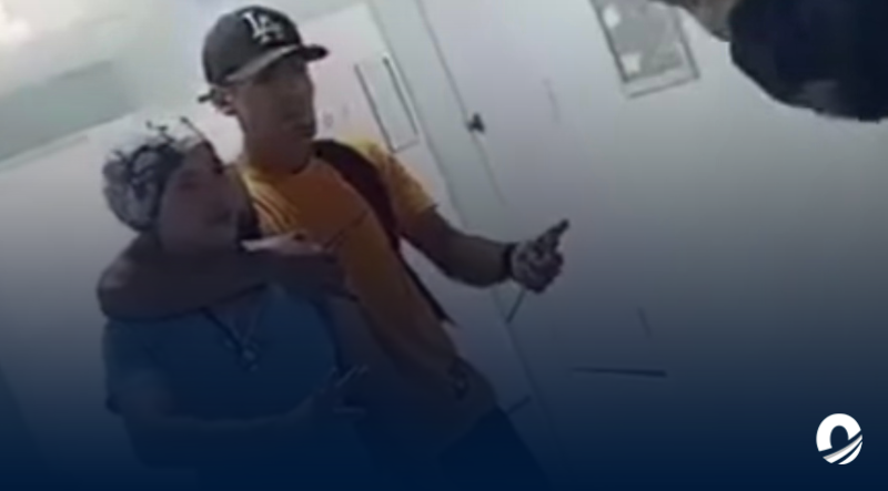 Hombre tomó como rehén a una doctora para exigir atención médica para su hijo