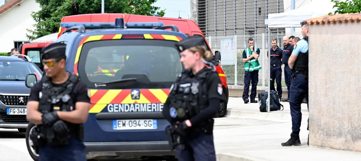 Estudiante de 14 años asesinó a una vigilante escolar en Francia