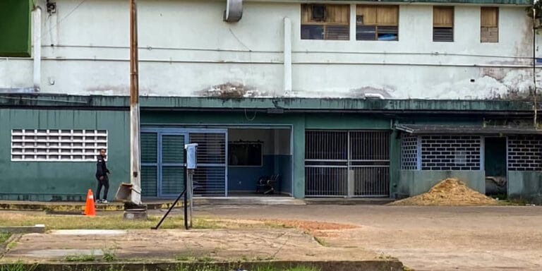 Adolescente de 17 años murió tras caer de un vehículo en movimiento en Punta de Mata