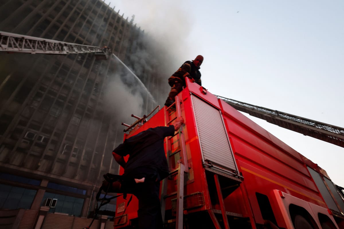 Incendio en central telefónica de El Cairo dejó cuatro muertos