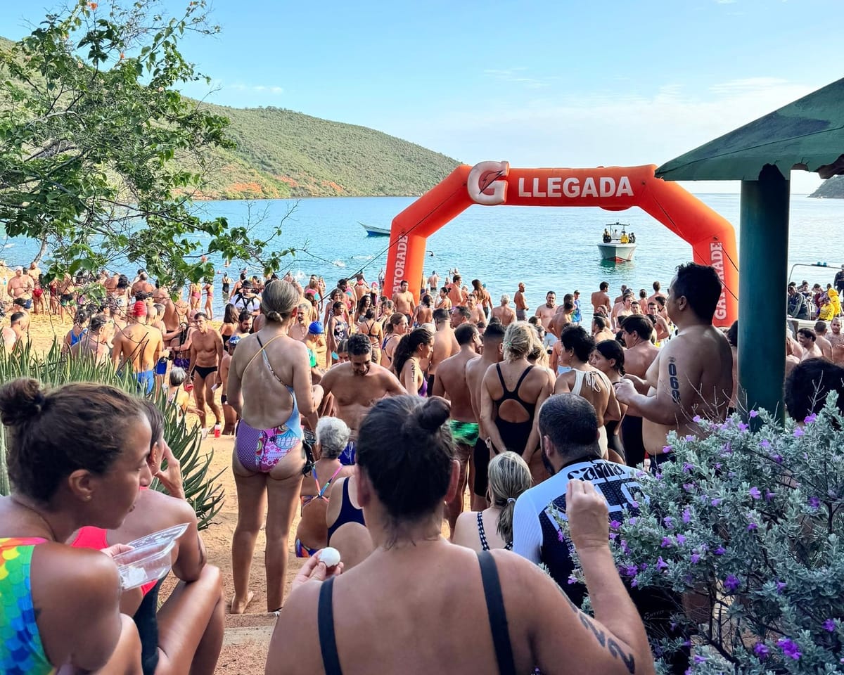 Sucre | Más de 600 atletas compitieron en el Campeonato de Aguas Abiertas Mochima 2025