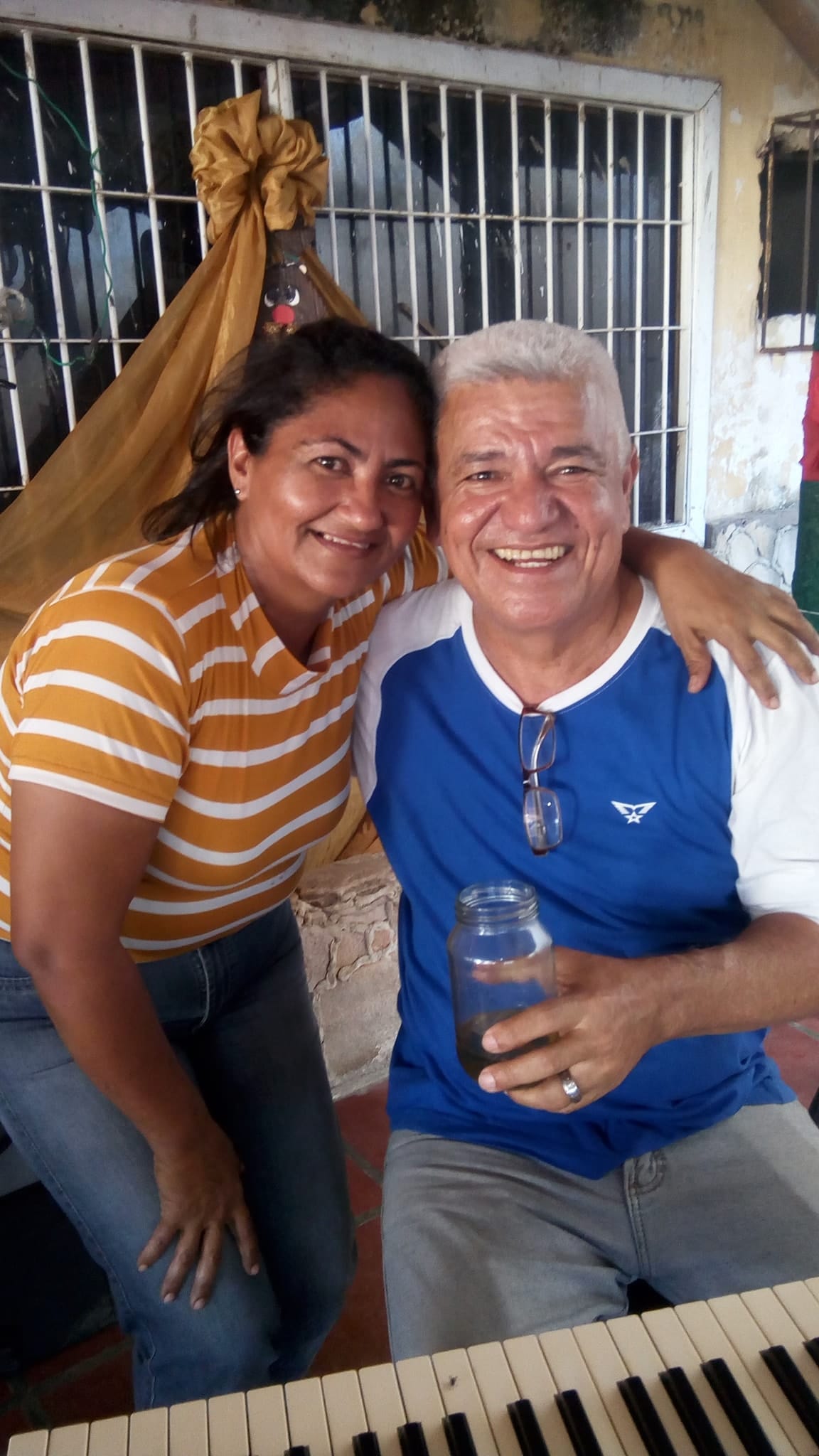 SUCRE | Sucre le da el último adiós al músico Miguel Velásquez, fundador de «Armando y Miguel»