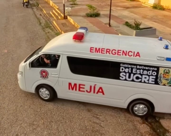 Sucre | Candidato Rafael Rivas entregó ambulancia al CDI Ramón Martínez en Mejía