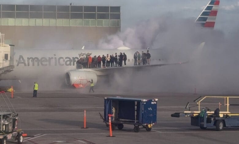 Avión fue evacuado de emergencia en Estados Unidos tras presentar una falla en el tren de aterrizaje