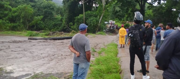 MONAGAS | Ríos se desbordaron en el municipio Piar tras intensas precipitaciones