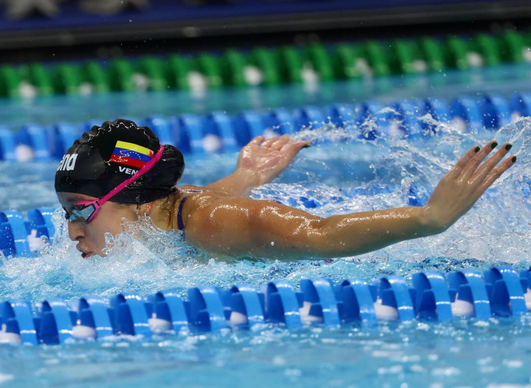 Venezolana Mónica Leydar brilló en el Campeonato Mundial de Natación Juvenil 2025