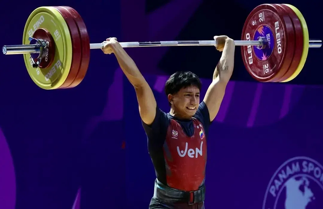 Venezolano David García conquistó el oro en halterofilia en los Panamericanos Junior