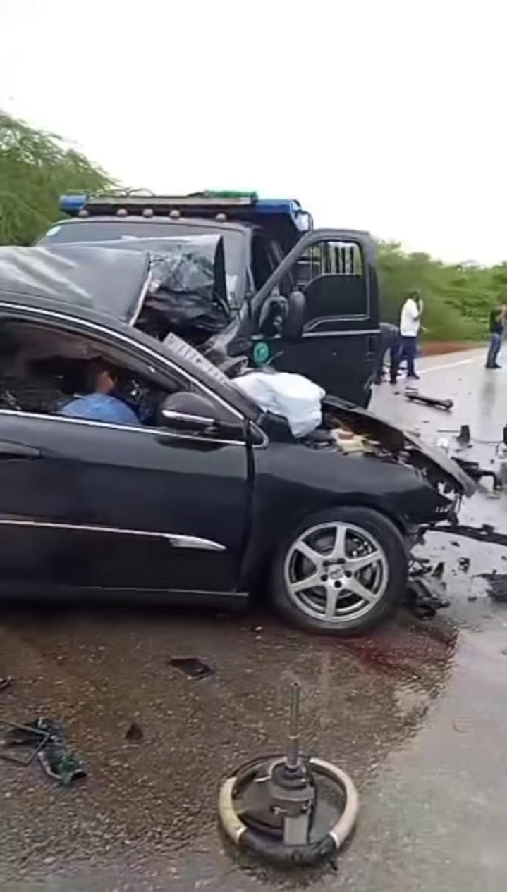 Accidente de tránsito en la vía Clarines-Uchire de Anzoátegui dejó tres muertos y tres heridos