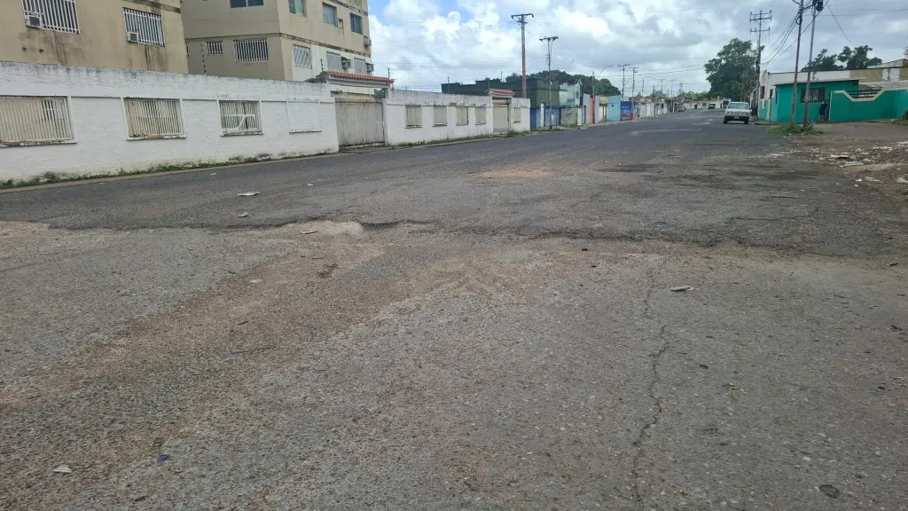 MONAGAS | Conductores denunciaron el mal estado de la vialidad en el sector El Paraíso