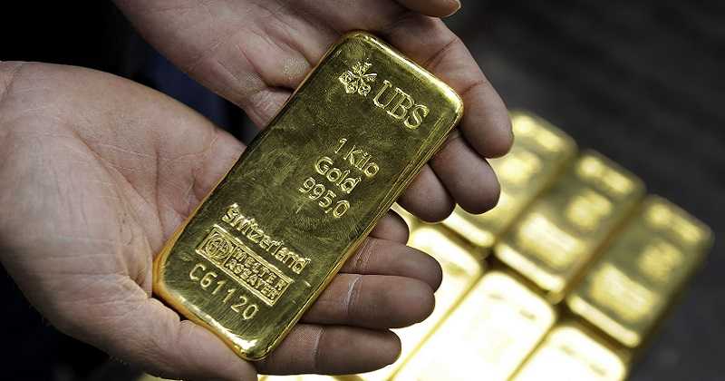 Precio del oro alcanza nuevo máximo histórico y supera los 3.750 dólares por onza