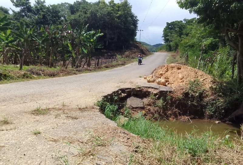 SUCRE | Sectores agrícolas de Sucre temen quedar aislados por el deterioro de carreteras