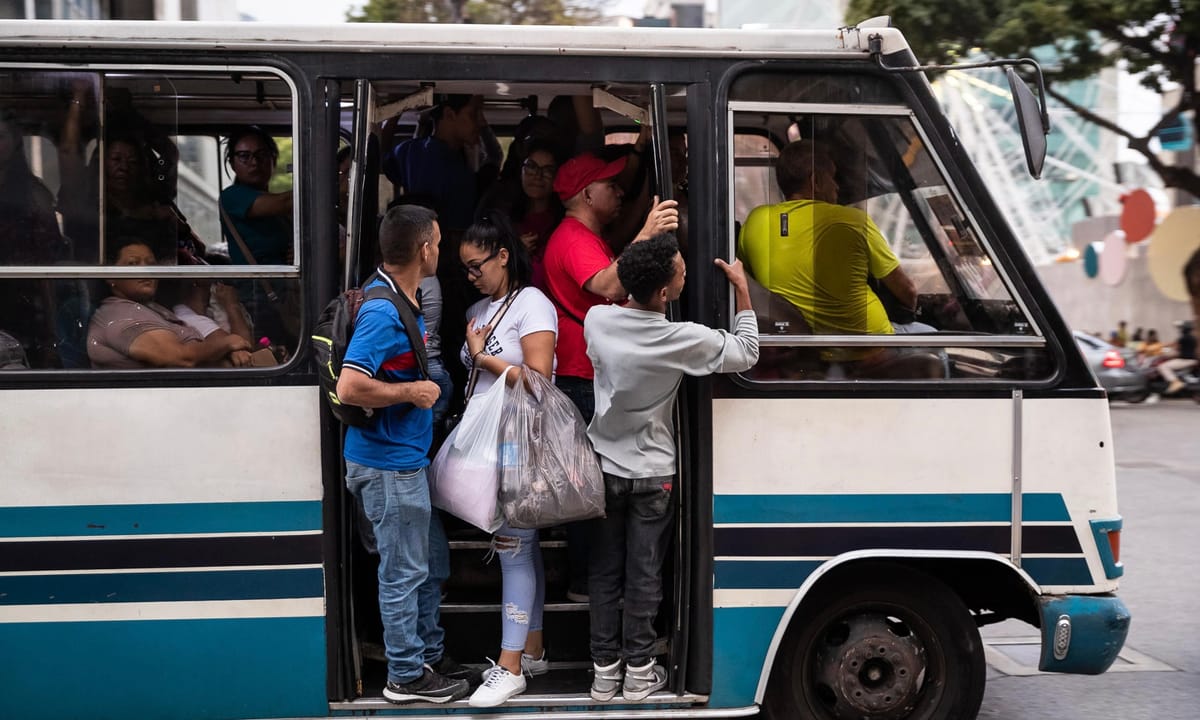 Transportistas insisten en anclar precio del pasaje a 0,50 centavos de dólar