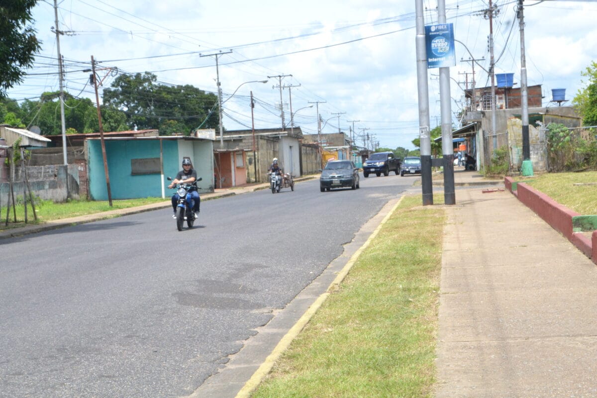MONAGAS | Ciudadanos denunciaron prácticas de motopiruetas en la plaza Doña Menca de Maturín