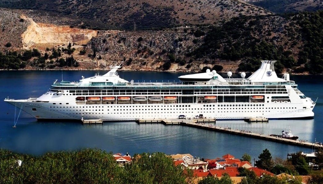 Hombre saltó de un crucero en Puerto Rico para escapar de una deuda por apuestas
