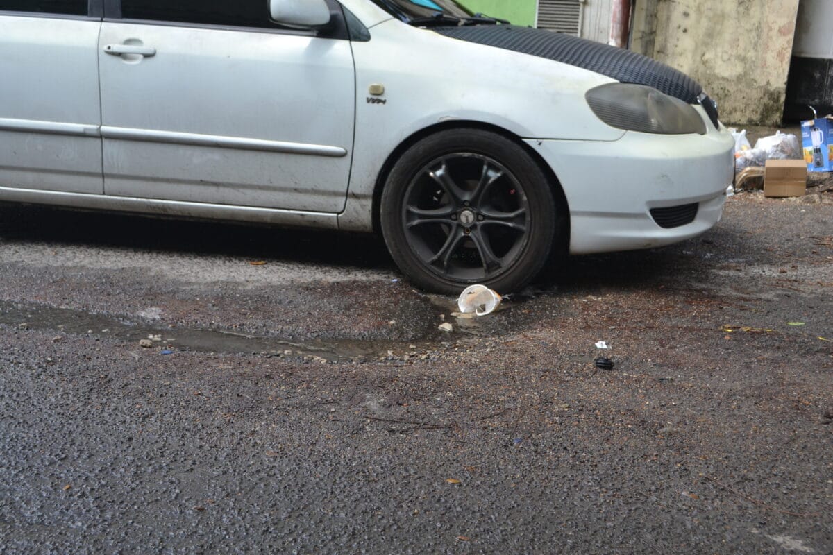 MONAGAS | Habitantes de la calle Bomboná en Maturín denunciaron bote de agua y acumulación de basura