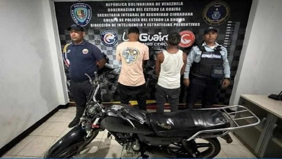 Dos hombres fueron detenidos por atropellar a un menor mientras realizaban motopiruetas en La Guaira