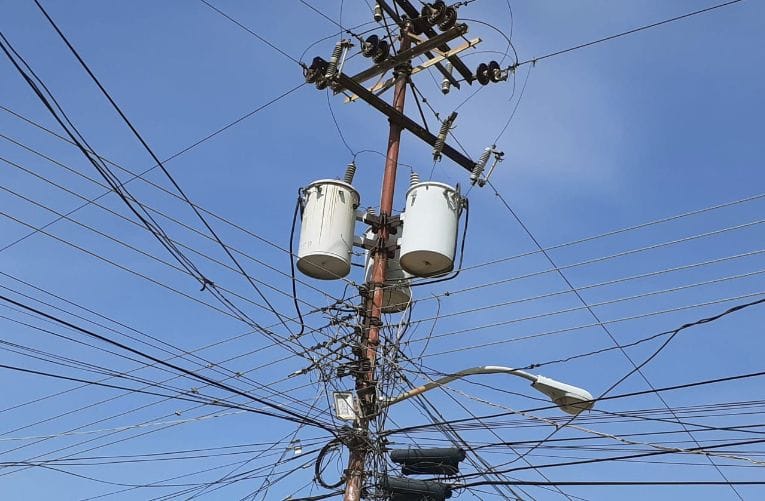 ANZOÁTEGUI | Habitantes de Barcelona reclaman a Corpoelec por constantes fallas eléctricas