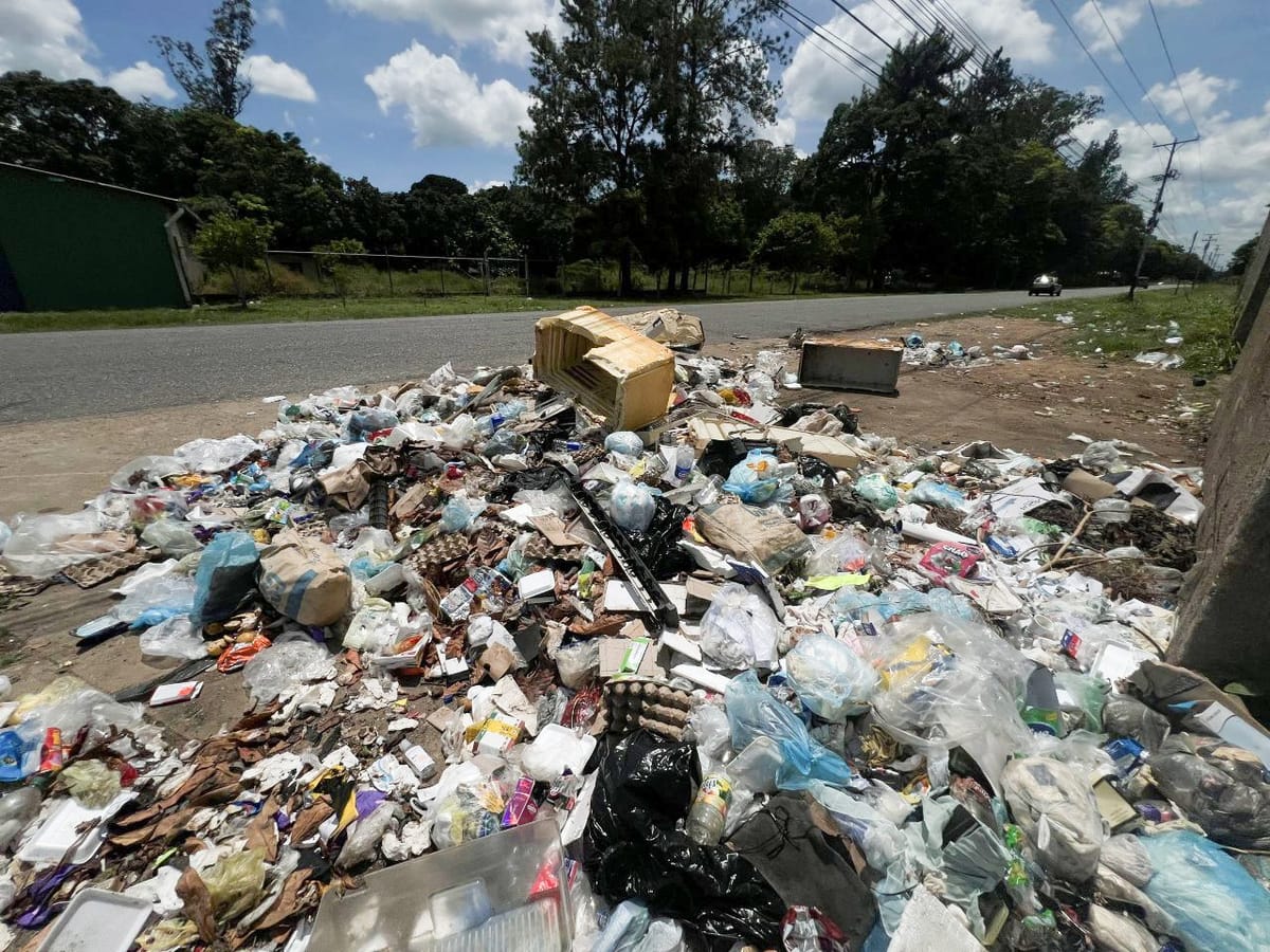 MONAGAS | Habitantes de Pararí exigieron instalación de contenedores de basura por fallas en aseo urbano